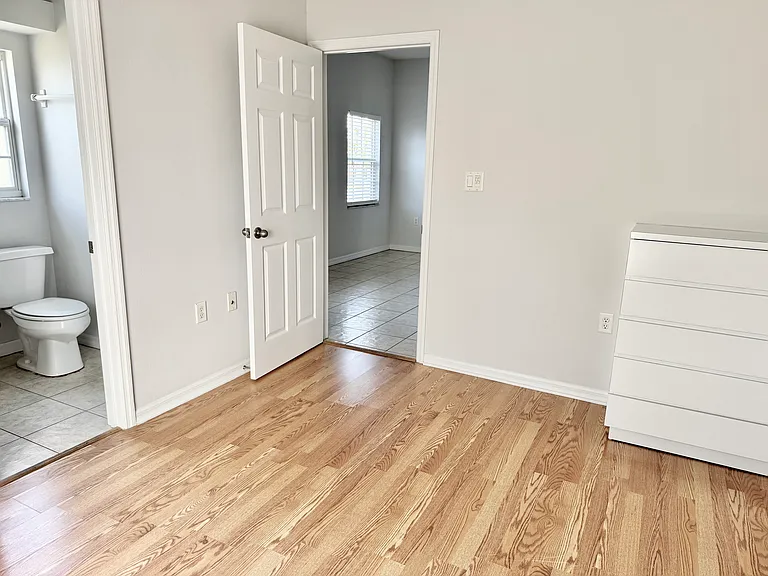 6440 Elmwood Ave #2 — Photo 3