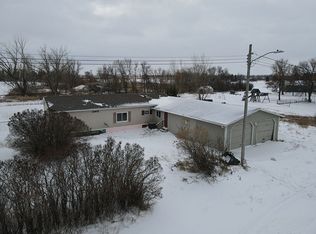 908 Charles St, Lansford, ND 58750