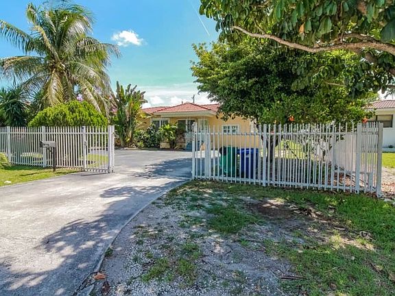 2nd image of 14630 S Biscayne River Dr
