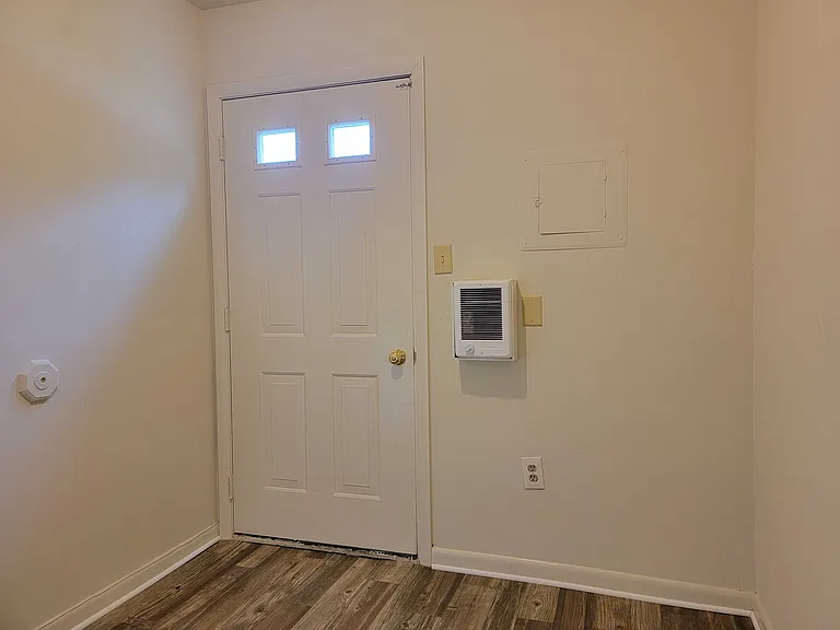 1008 Williamsburg Rd — Photo 18