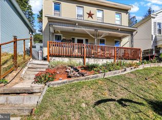 1228 Laurel Blvd, Pottsville, PA 17901