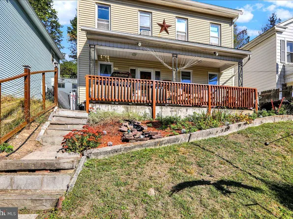 1228 Laurel Blvd, Pottsville, PA 17901