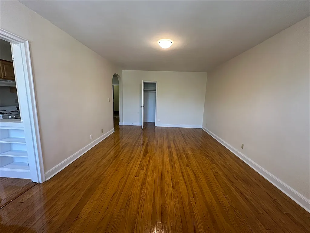 1 bed, 1.0 bath, 700 sqft, $2,750 — Photo 4