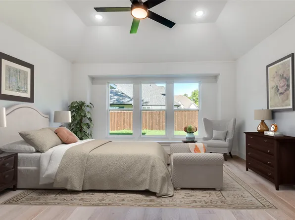 99 Kay Ln, Westworth Village, TX 76114