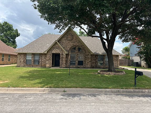 3rd image of 5620 Guadalajara Dr