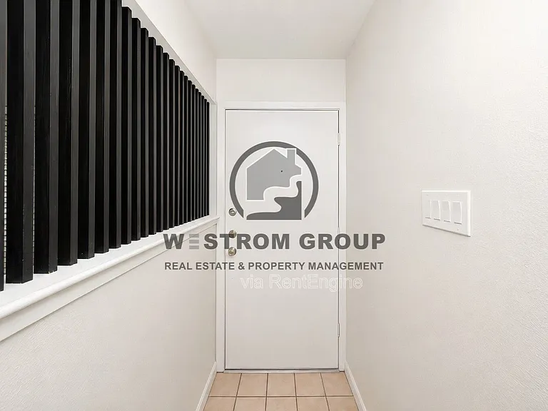 2908 Mark Dr — Photo 5