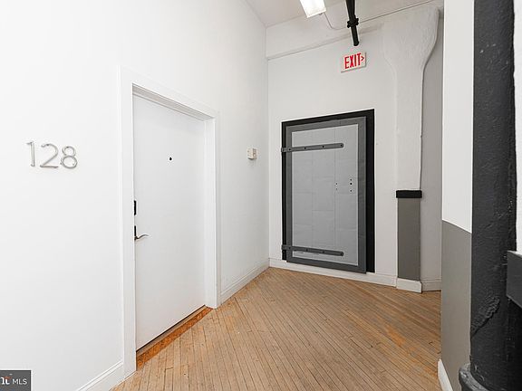 3rd image of 200 Lincoln Ave Suite 128