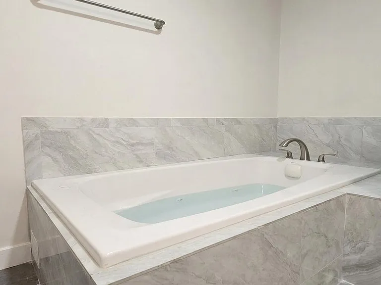37 Sydnor St — Photo 8