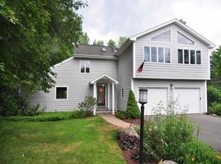 33 Blueberry Ln, Avon, CT 06001