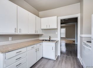 924 W 5th St #4, Appleton, WI 54914