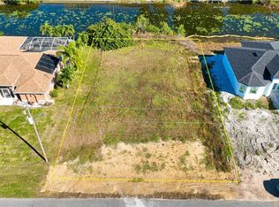 1415 NE 13th Pl, Cape Coral, FL 33909
