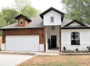 4909 Lyndon Dr, Fort Worth, TX 76116