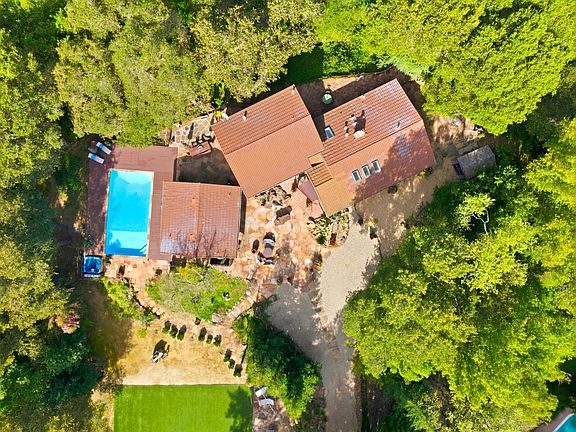 2nd image of 13651 Pierce Rd