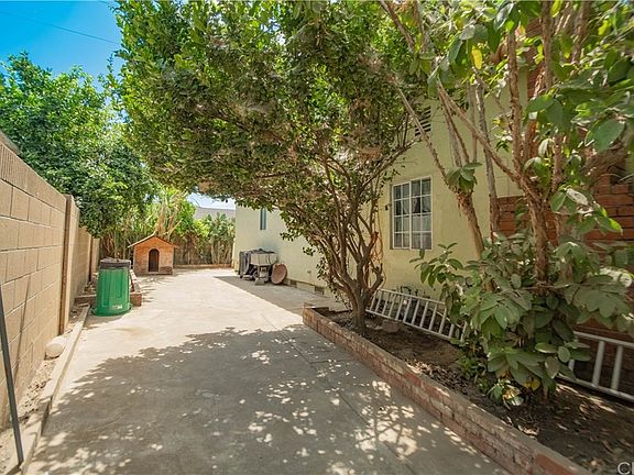 4th image of 1224 E Romneya Dr