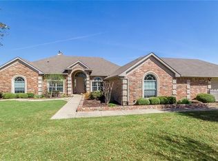 1018 Horse Creek Rd, Crowley, TX 76036