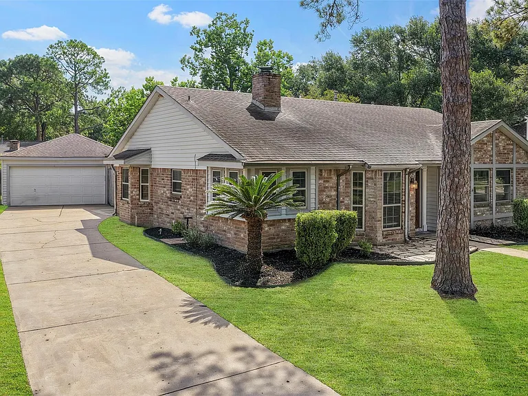 1015 Rock Canyon Dr — Photo 24