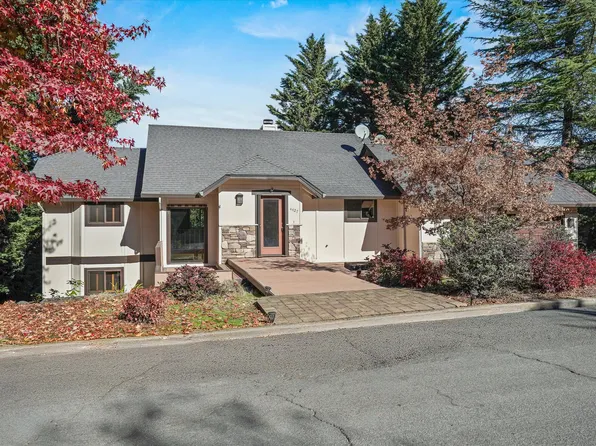 4427 San Juan Dr, Medford, OR 97504
