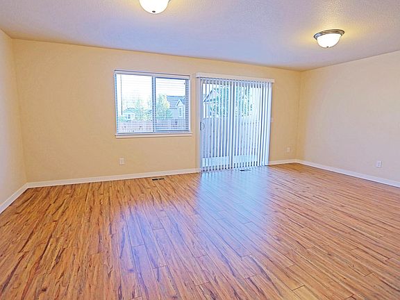 5th image of 7437 NE 56th St