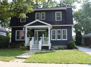 5922 Garden Park Dr, Sylvania, OH 43560