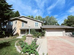 3655 S Wilbur Ct, New Berlin, WI 53151