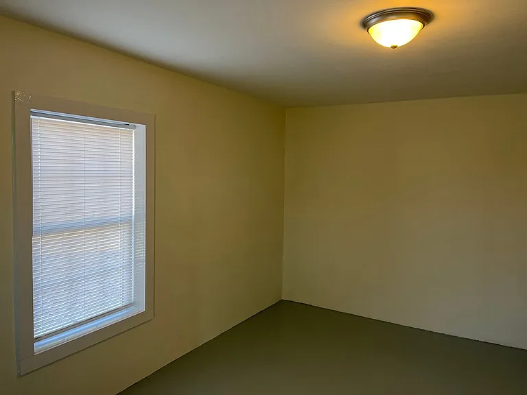 714 Rainbow Ave — Photo 5