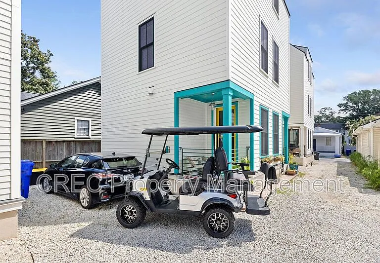 3 1/2 Maranda Holmes St #B — Photo 37