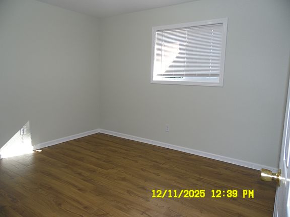 3rd image of 708 Longleaf Ave #3