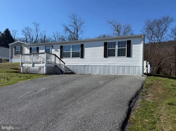 31 Saria Ln, Carlisle, PA 17015