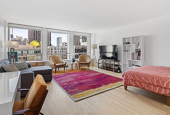 5th image of 300 E 33rd St APT 11D