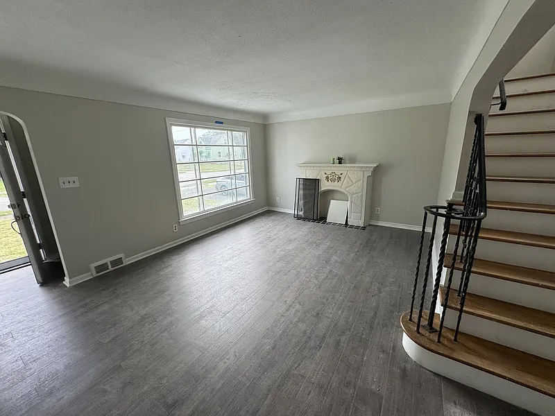 3 bed, 2.5 bath, 2134 sqft, $2,200 — Photo 4