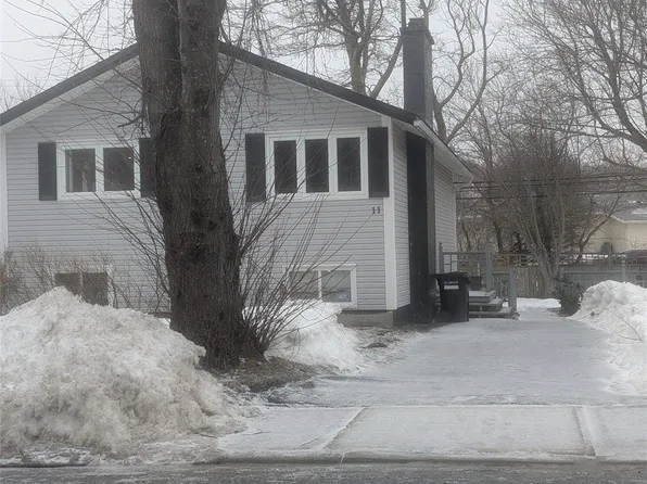 11 Whiteway Street, St. John's, NL A1B1J9