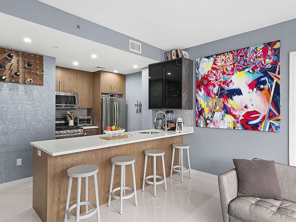 1st image of 3043 Ocean Ave #4F