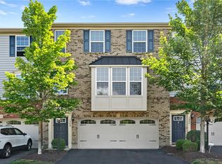 1303 Pointe View Dr, Mars, PA 16046