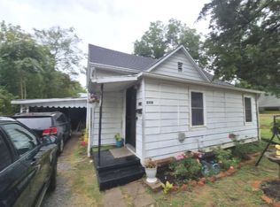 2313 Glenwood Ave, Eldorado, IL 62930