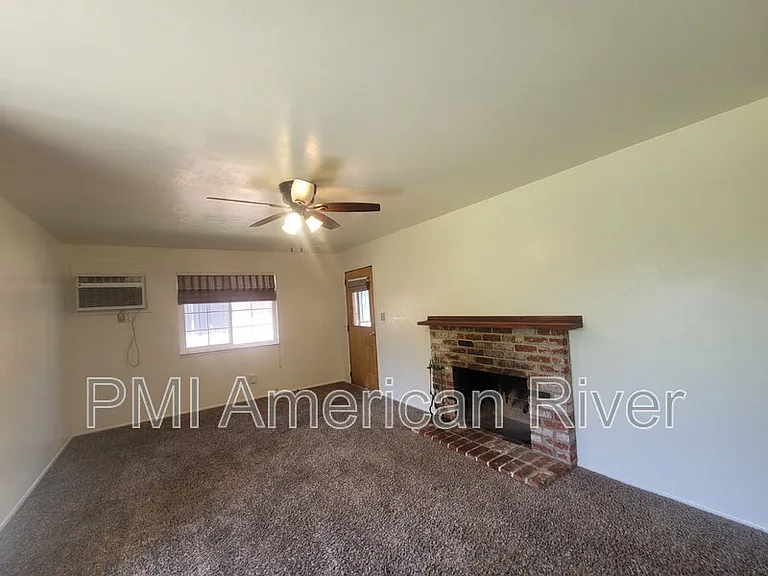 625 Elizabeth St — Photo 2