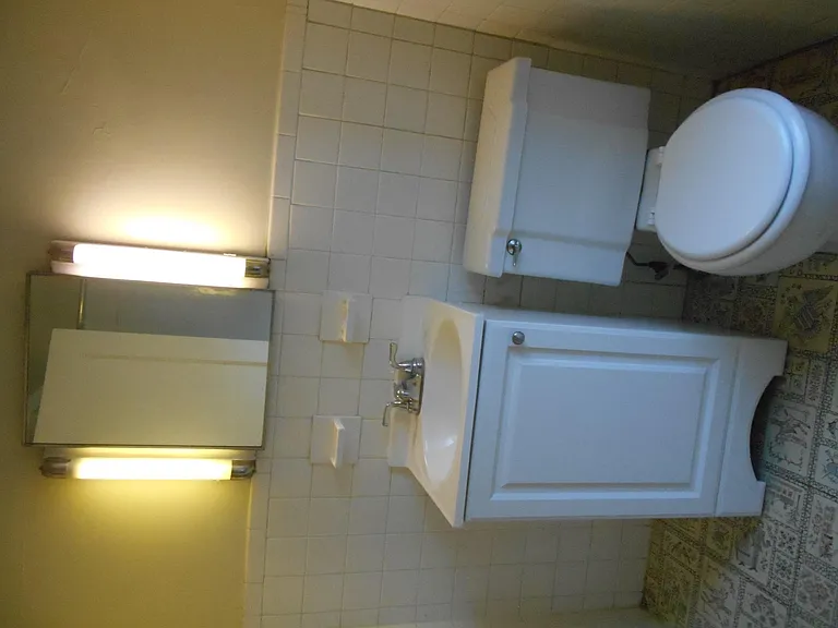 2400 Woodbourne Ave #3C — Photo 14