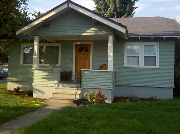 1st image of 2128 W Carlisle Ave