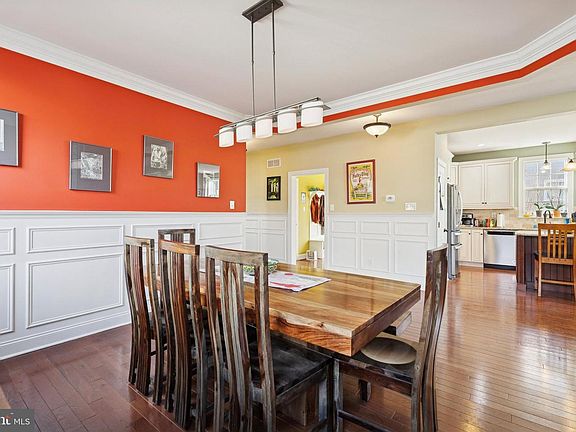 4th image of 2058 Bellemead Ave