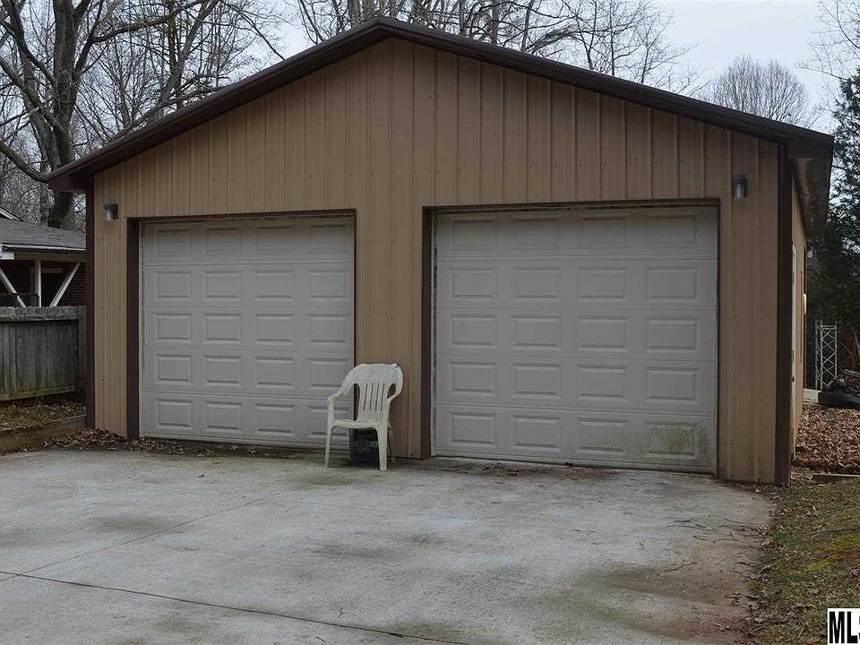 2nd image of 3009 19th Ave NE