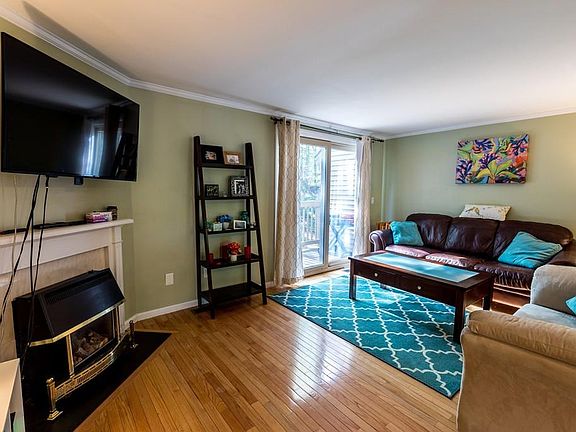 3rd image of 204 Morgan Dr #204