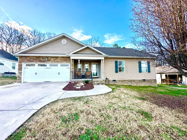 33 Cottage Crest Ct, Chickamauga, GA 30707