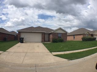 131 Ringneck Dr, Sanger, TX 76266