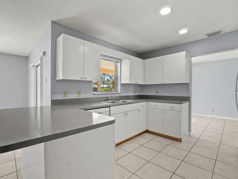 4128 Chestnut Ave — Photo 4