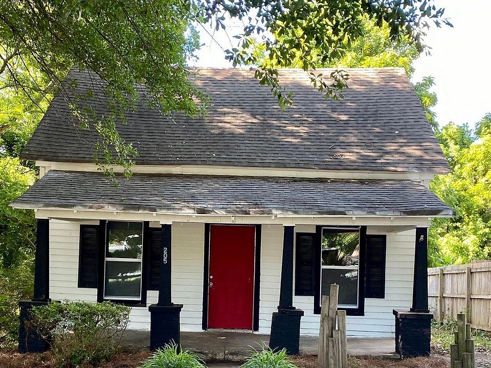 1st image of 205 E Maryland Ave