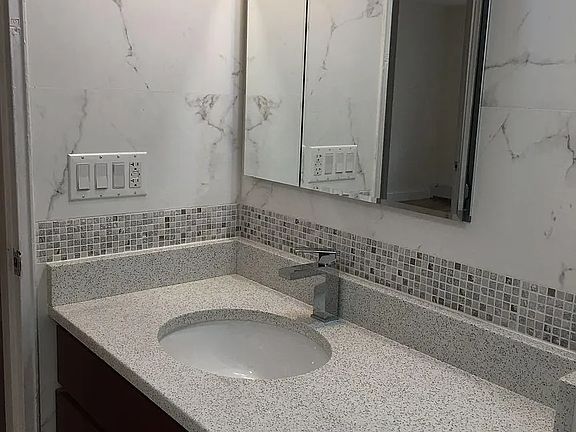 5th image of 7802 Parsons Blvd Floor 3