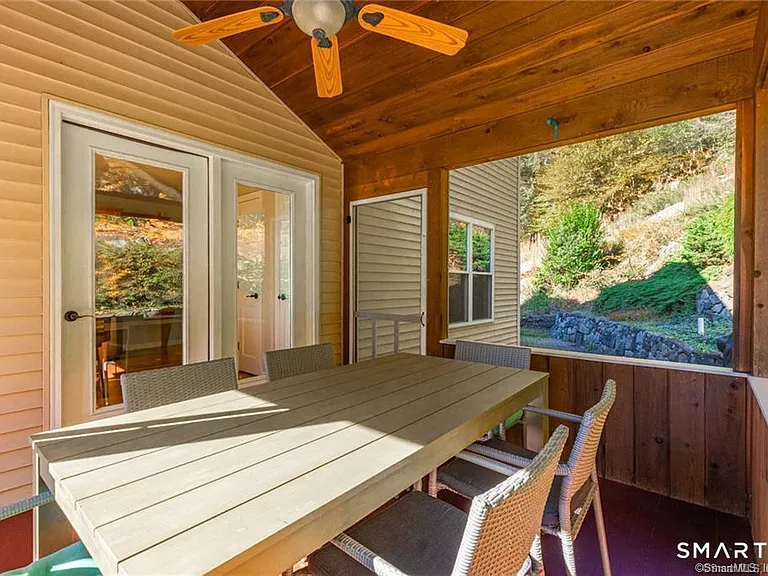 11 Squantz View Dr — Photo 9