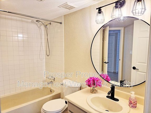 4th image of 10080 E Mountainview Lake Dr Unit 106