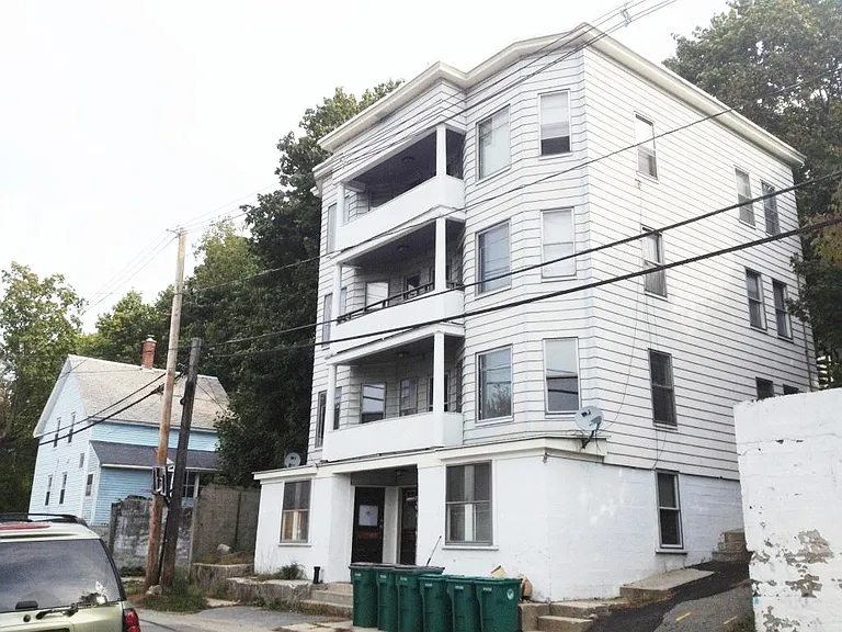 187 High St #2 — Photo 3