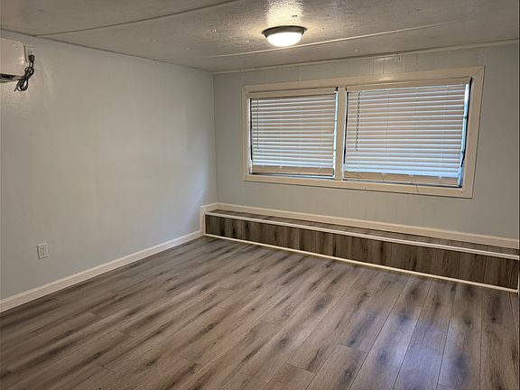 5th image of 800 Denton Blvd NW #8