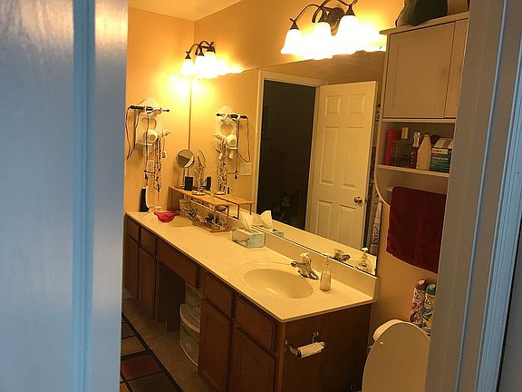 5th image of 6815 Kensington Dr
